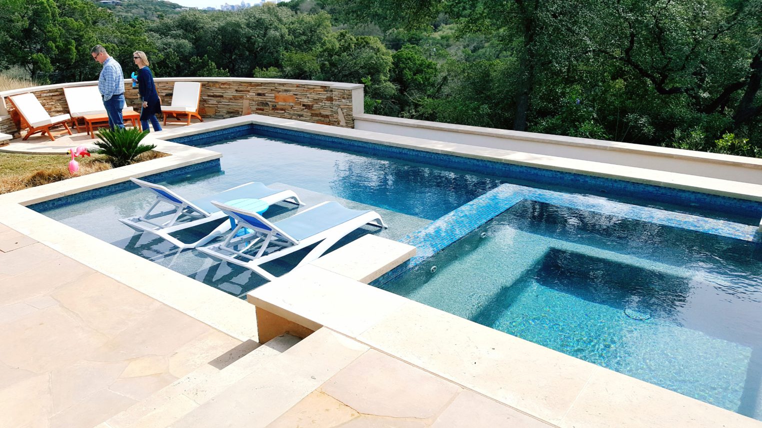 Fabulous outdoor pools on the 2019 Austin Modern Home Tour. See details on The Pillow Goddess blog!