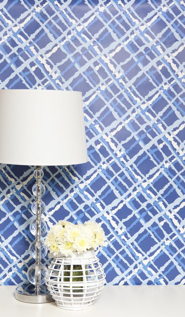 Check out Kimberly Lewis' incredible bold blue wallpaper for the One Room Challenge on The Pillow Goddess Blog!