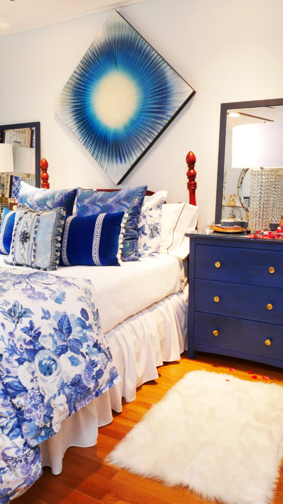 Bold Blue & White Bedroom in the Spring 2019 One Room Challenge. Details on the Pillow Goddess blog!