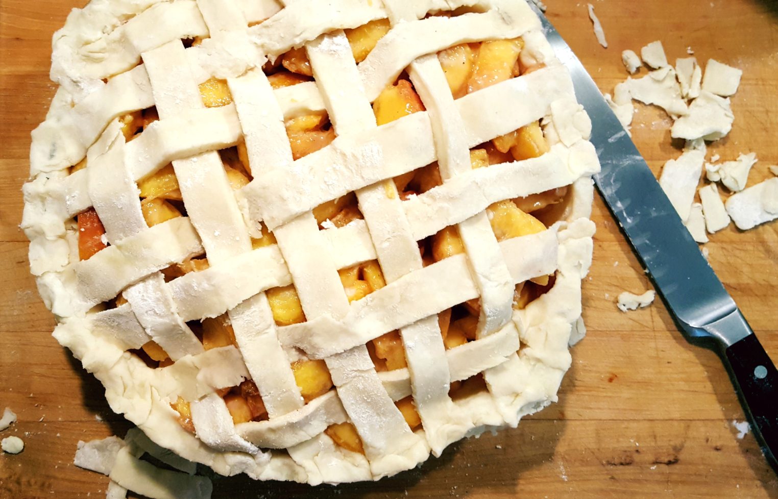 Bake the Perfect Peachy Pie- details on The Pillow Goddess blog!