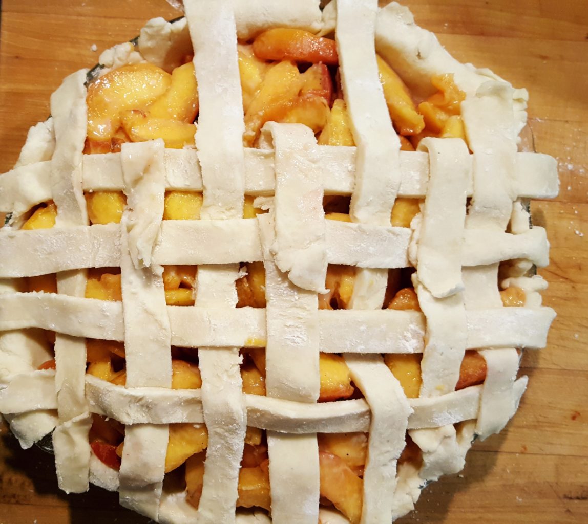 Bake the Perfect Peachy Pie - Details on The Pillow Goddess blog!