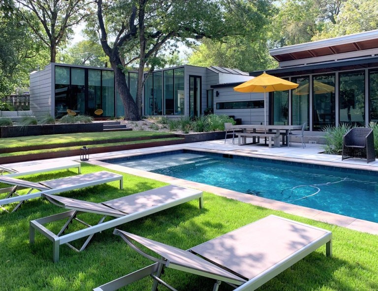 Inspiring Modern Architecture - 5 Design Tips for Healthy Indoor/Outdoor Living - on The Pillow Goddess Blog