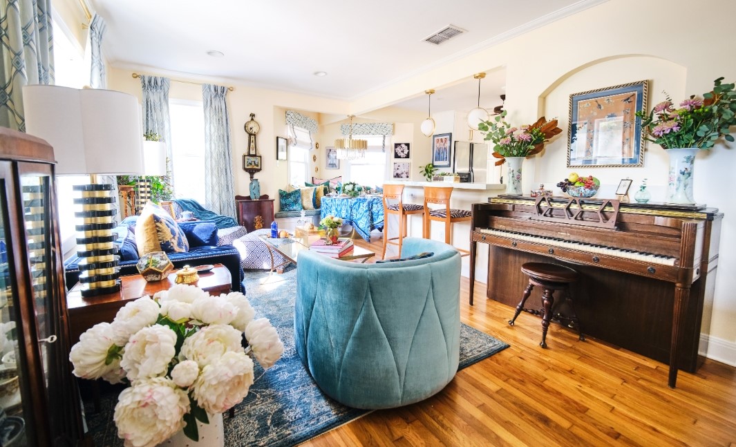 The Living Room Salon Makeover Big Reveal | One Room Challenge | Fall 2020 | Week 6 on The Pillow Goddess blog!