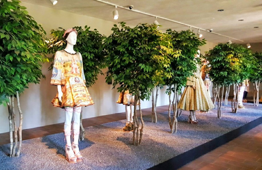 Garden of Eden gallery at The Met Cloisters on The Pillow Goddess blog!
