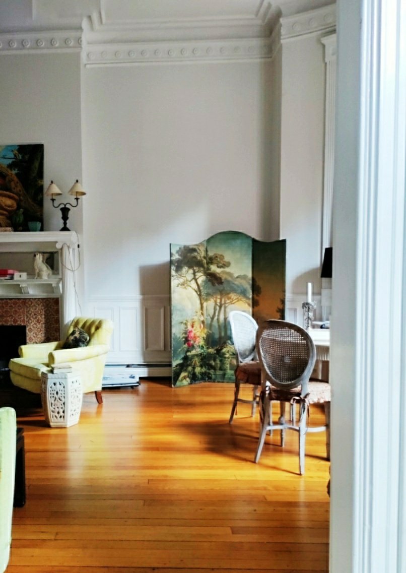 Elegant home decor in Laurel Bern's Boston apartment